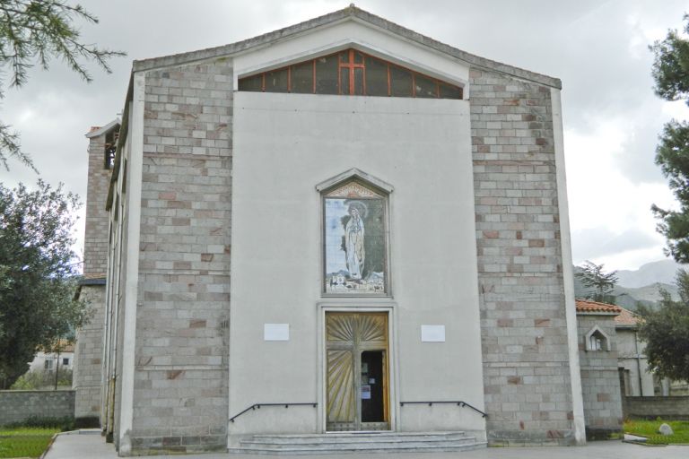 Chiesa della Beata Vergine di Lourdes